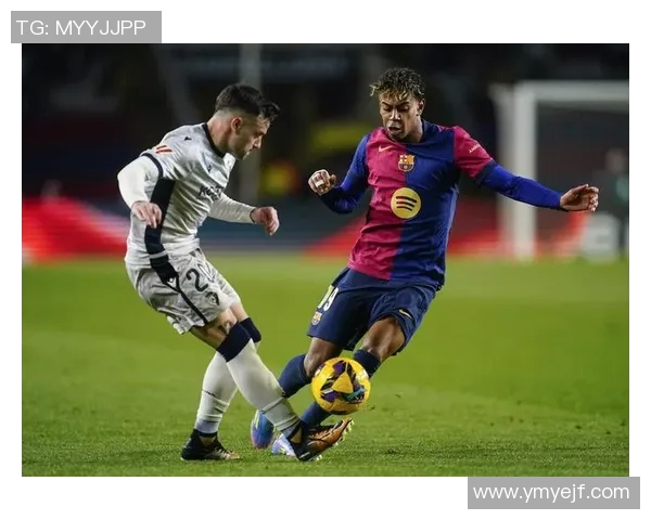 巴萨与皇马巅峰对决前瞻：战术解析与球员状态全面分析