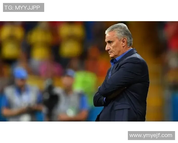 波尔多与里昂激战正酣比分悬念引发球迷热议与期待