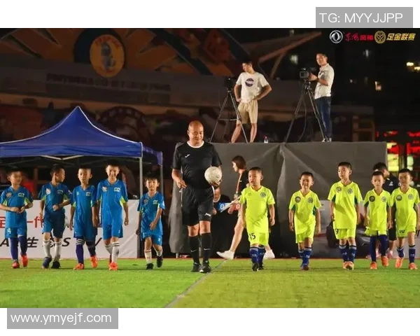 重庆街舞队比赛经验引发热议各方观点交锋激烈 重庆街舞队比赛经验引发热议各方观点交锋激烈