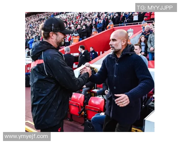 华斯兰德与标准烈日的激烈对决揭示足球战术的博弈与激情